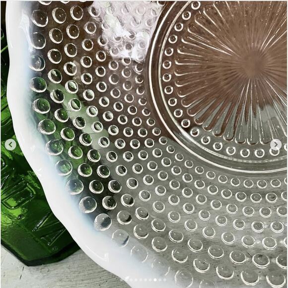 Vtg Anchor Hocking Moonstone Hobnail Opalescent Milk Glass Bowls Ruffle Set x3 - Picture 8 of 10